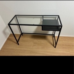 グラステーブルの画像