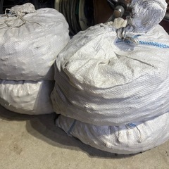 ガーデニング用の玉砂利の画像