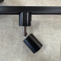 ⭐︎トヨスター MR719ワンタッチ 簡易式ダクトレール ショートタイプ本体 ブラック⭐︎の画像