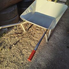 未使用　訳あり　一輪車　ねこ車の画像