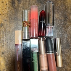 使いかけ口紅色々の画像