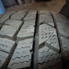 ホンダ純正（軽自動車用）アルミホイール付スタットレスタイヤの画像