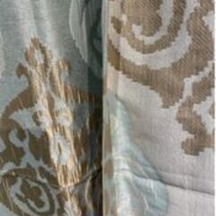 高級輸入生地を使ったサンプルカーテンの画像