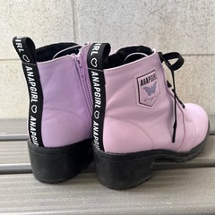 子供用ブーツの画像