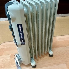 【中古・美品】デロンギ オイルヒーター HJ0812 ⭐️お子様に安心な暖房器具の画像