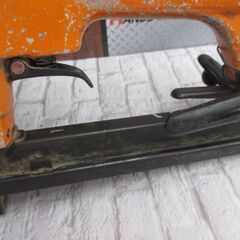 MAX マックス 型番不明 エアタッカ 中古品 常圧用 【ハンズクラフト宜野湾店】の画像