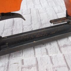 MAX マックス TA-35A/422J エアタッカ 中古品 常圧用 【ハンズクラフト宜野湾店】の画像