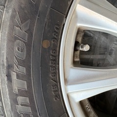 スタッドレスタイヤの画像