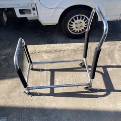 タイヤラック軽からSUVの画像