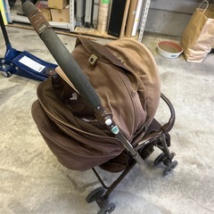 アップリカ ベビーカー コンパクトの画像