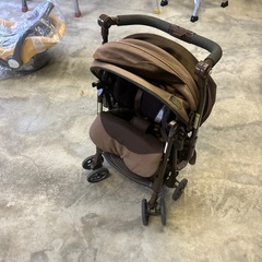 アップリカ ベビーカー コンパクトの画像