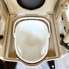 未使用品　安寿 ポータブルトイレ ジャスピタの画像