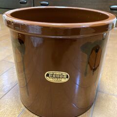 常滑焼  久松の食品保存容器、差し上げますの画像