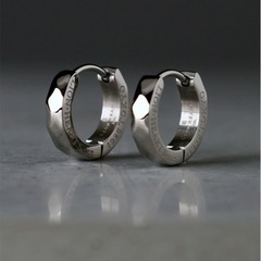 LION HEART フープピアスの画像