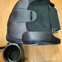COMBIジュニアシートの画像