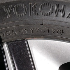 15インチ　スタッドレスタイヤ4本セットの画像