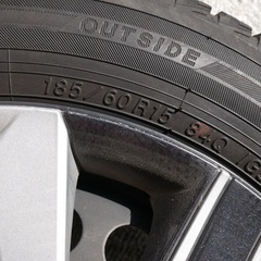 15インチ　スタッドレスタイヤ4本セットの画像