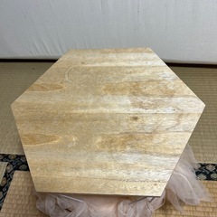 ちっちゃいテーブルの画像