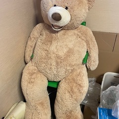 コストコ熊のぬいぐるみの画像