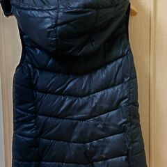 H&M フード付き レディース ダウンベスト ブラック　XLサイズの画像