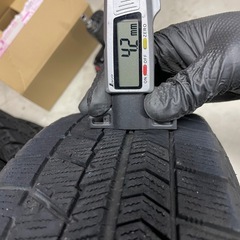 【サイズ追加】スタッドレスタイヤ VRX 4本の画像