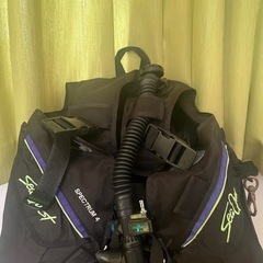 古いダイビング重器材 レギュレーター ・ゲージ・BCジャケット・ウエットスーツ他　 の画像