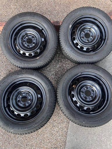 スタッドレスタイヤ 205/60r16