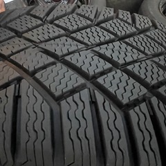 スタッドレスタイヤの画像