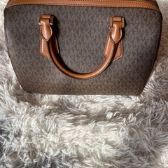 MICHAEL KORS ブラウン ボストンバッグの画像