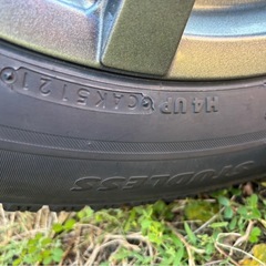 スタッドレスタイヤの画像