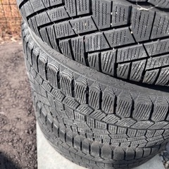 取引中   BMWに付いてた17インチスタッドレスの画像