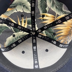 【美品】NEW ERA　59FIFTY アロハ柄 NYキャップ　マルチカラーの画像