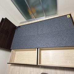 ダークブラウン シングルベッドフレームの画像