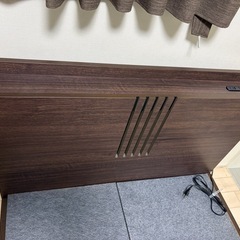 ダークブラウン シングルベッドフレームの画像