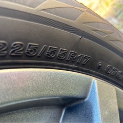 スタッドレスタイヤの画像