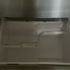 【現状品・売切価格！/現地に取りに来れる方のみ】5ドア 日立ノンフロン冷凍冷蔵庫  2011年製の画像