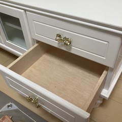 テレビ台の画像