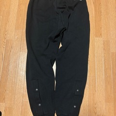 アシックス パンツ裾ボタン Lサイズの画像