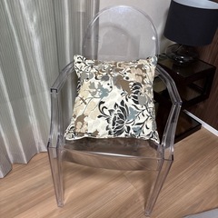 【Kartell カルテル】Louis Ghost(ルイゴースト)の画像