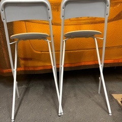 折りたたみ高脚椅子2脚の画像