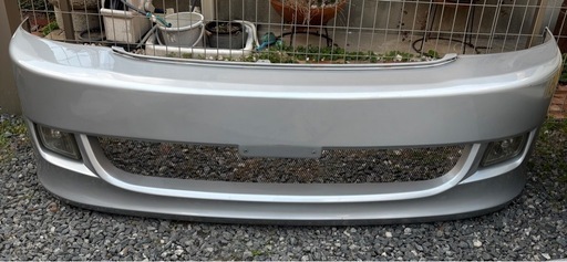 レガンス　フロントエアロ
バンパー　ハイエース200 　ワイド　LEGANCE