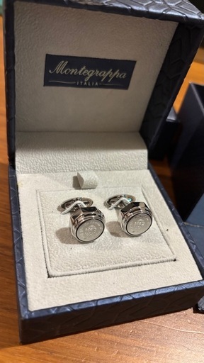 新品箱入りモンテグラッパ カフス