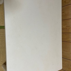ニトリのテーブルの画像