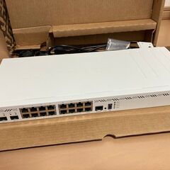 【Mikrotik ルーター】MikroTik CCR2004-16G-2S+の画像