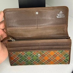 【即決歓迎・美品】Vivienne Westwood 長財布／ブラウン チェック柄の画像