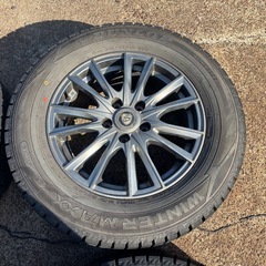 SUV系用 215/65R16スタッドレスタイヤ アルミ付き4本セット 冬用の画像