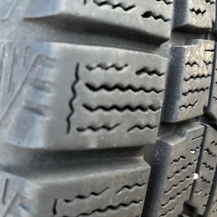 【スタッドレスタイヤ 215/55R17 ホイール付き 4本セット】の画像