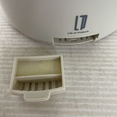 【PRISMATE】 ライフオンプロダクツ 上部給水超音波式 加湿器 PR-HF064 動作確認済み 抗菌 アロマオイル対応 A0958の画像