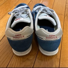 New Balance 373 ネイビー スニーカー　25cmの画像