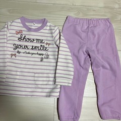 取引中 子ども服　110 センチ 部屋着　パジャマ　GUの画像